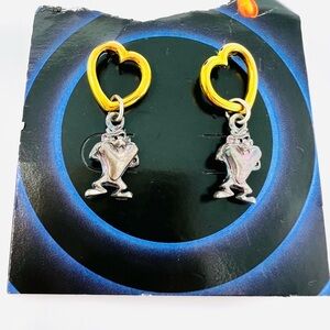 Vintage 1998 Warner Bro. Looney Tunes Tasmanian Devil Heart Gold Plated Earrings